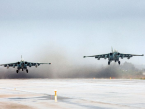 Russian fighter jets take off from the Hmeimim military base in the Latakia province of Syria (AFP Photo/Vadim Grishankin)
