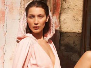 The model is headed to the UAE for the Dior makeup show. (Instagram)