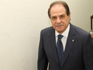 Lebanese Labor Minister Sejaan Azzi. (AFP/File)