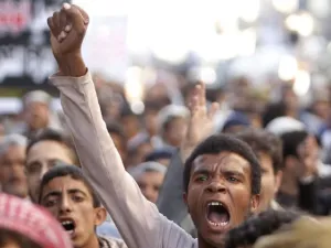 الحكومة اليمنية تعتبر إجراءات الحوثيين لاغية
