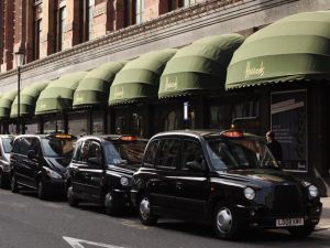 Arabs flock to London: Not for the Royal Wedding but for business and financial motivation while the Mid-East region is unstable 