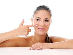 علاجات خريفية لاستعادة رونق ونضارة بشرتك