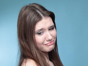 لماذا تشعر المرأة بأنها الأكثر بشاعة يوم الإثنين؟