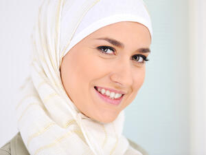 لشعر صحيّ وجميل تحت الحجاب..اتبعي هذه النصائح