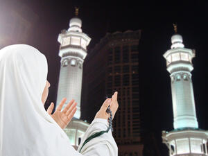 للمرأة في الحج قوانين وضوابط شرعية كثيرة يجب أن تلتزم بها