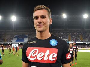 ميليك بقميص نابولي