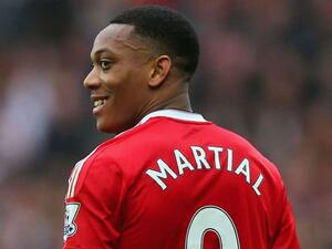 مارسيال يقود الشياطين الحمر للفوز