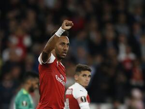 أوباميانغ يقود آرسنال للفوز