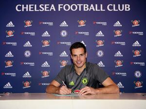 آزبيليكويتا يوقع على العقد الجديد