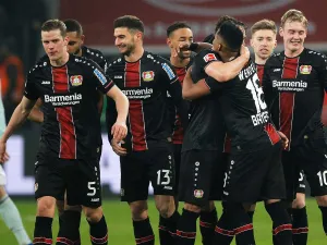 ليفركوزن يتغلب على حامل اللقب