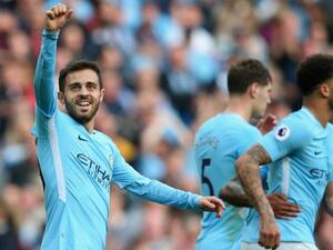 بيرناردو سيلفا يحتفل بهدفه