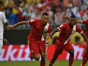 بيريز يقود باناما للفوز