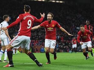 بليند يحتفل رفقة إبراهيموفيتش بالهدف الأول