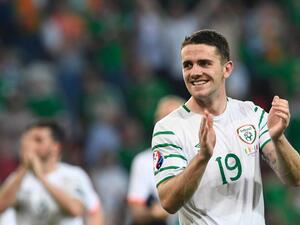 برايدي يحتفل بالفوز التاريخي