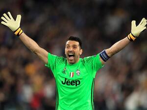 تلقت شباك جيانلويجي بوفون الهدف الثالث خلال 10 مباريات