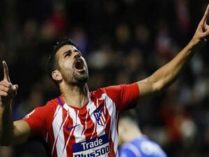 كوشتا يحتفل بهدفه بعد العودة لفريقه السابق