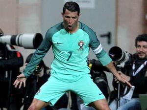 رونالدو يقود البرتغال للفوز