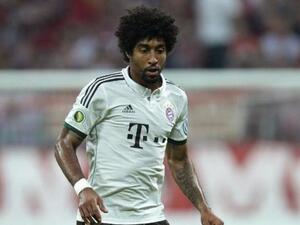 Bayern Munich defender admits interest from Manchester United