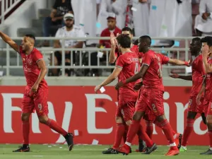 لاعبو الدحيل يحتفلون خلال المباراة