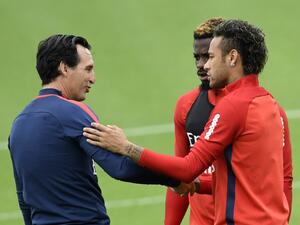 نيمار وإيمري خلال التدريبات