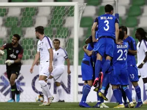 الهلال يسقط أمام استقلال طهران