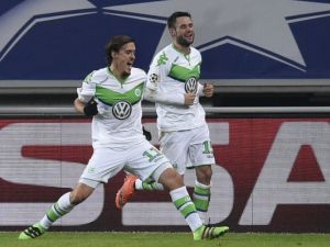 فولفسبورغ يقترب من ربع النهائي