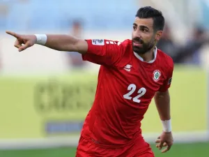 غدار يحتفل بهدفه