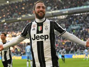 هيغواين يقود اليوفي للفوز