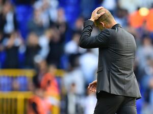 المدرب بيب غوارديولا يتحسر بعد الفشل في الخروج بنتيجة إيجابية أمام سبيرز