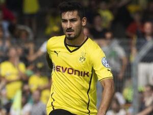 Paper talk: Manchester United close in on German midfielder