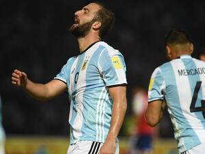 غونزالو هيغواين يفشل في تعويض ليونيل ميسي الغائب بداعي الإصابة