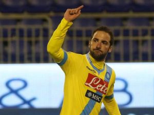 هيغواين صاحب هدف الفوز