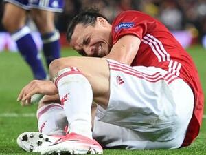 إبراهيموفيتش بعد تعرضه للإصابة