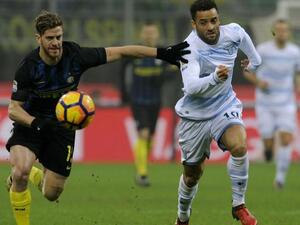 فيليبي أندرسون (يمين) يقود لاتسيو لنصف نهائي كأس إيطاليا