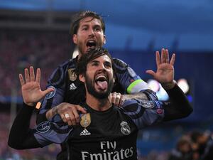 أراح هدف إيسكو في مواجهة الإياب فريقه وسهل من مهمته في بلوغ النهائي