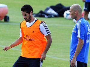 Flashy Isco is frustrating like Zidane - Helguera