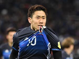 كاغاوا يقود اليابان لفوز ساحق