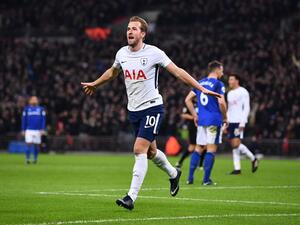 كاين يرفع رصيده إلى 20 هدفاً في صدارة ترتيب الهدافين وبفارق 3 أهداف عن محمد صلاح نجم ليفربول وصاحب المركز الثاني.