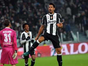 خضيرة يحتفل بهدفه