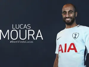 لوكاس مورا بقميص توتنهام