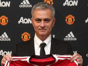 مورينيو يتولى الإشراف على مانشستر يونايتد كما كان متوقعاً