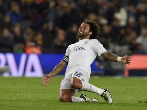 مارسيلو يحتفل خلال المباراة