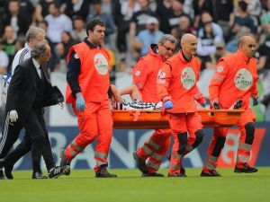 ماركيزيو يغادر الملعب بداعي الإصابة