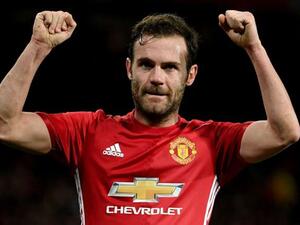 ماتا يقود مانشستر يونايتد للفوز