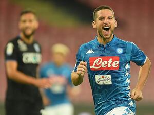 ميرتينز يسجل ثلاثية