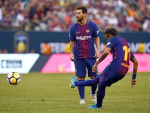 صورة أرشيفية لنيمار وميسي