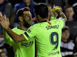 ميسي يسجل ثلاثية ويواصل التألق