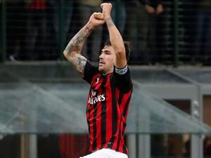 القائد رومانيولي يقود ميلان لفوز جديد