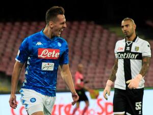 ميليك يحتفل بهدفه