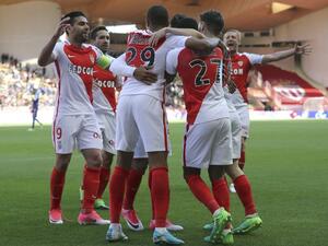 لاعبو موناكو يحتفلون بهدف ليمار